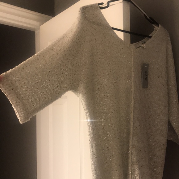 Sweater - Picture 6 of 6
